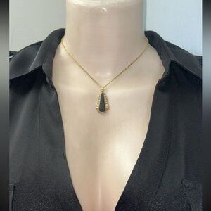 Elegant Gold and Black Pendant Necklace
